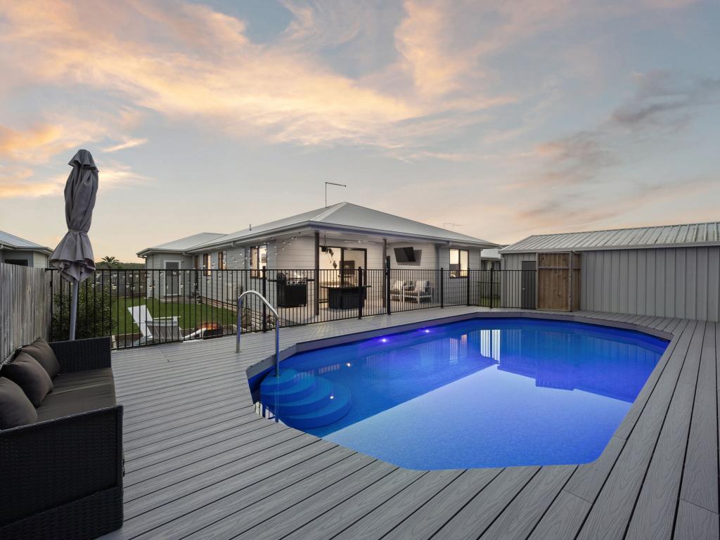 17 Parsons St, Collingwood Park, QLD 4301