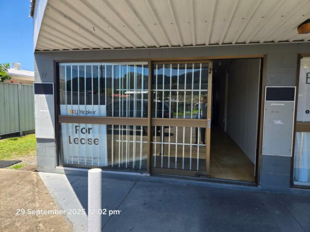 17 Brooks St, Whitfield, QLD 4870