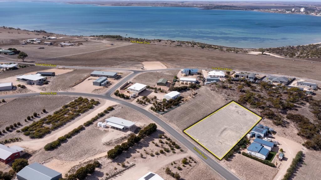 6 Kennedy Rd, Streaky Bay, SA 5680