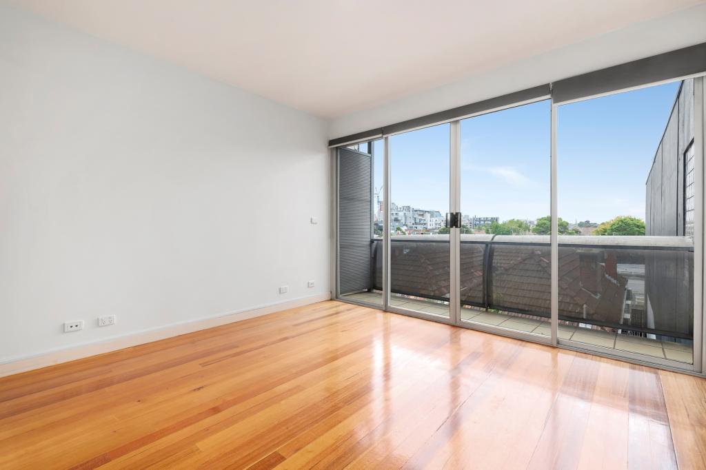 2/21 Wellington St, St Kilda, VIC 3182