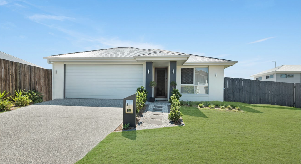 8 Sanctuary Cres, Narangba, QLD 4504