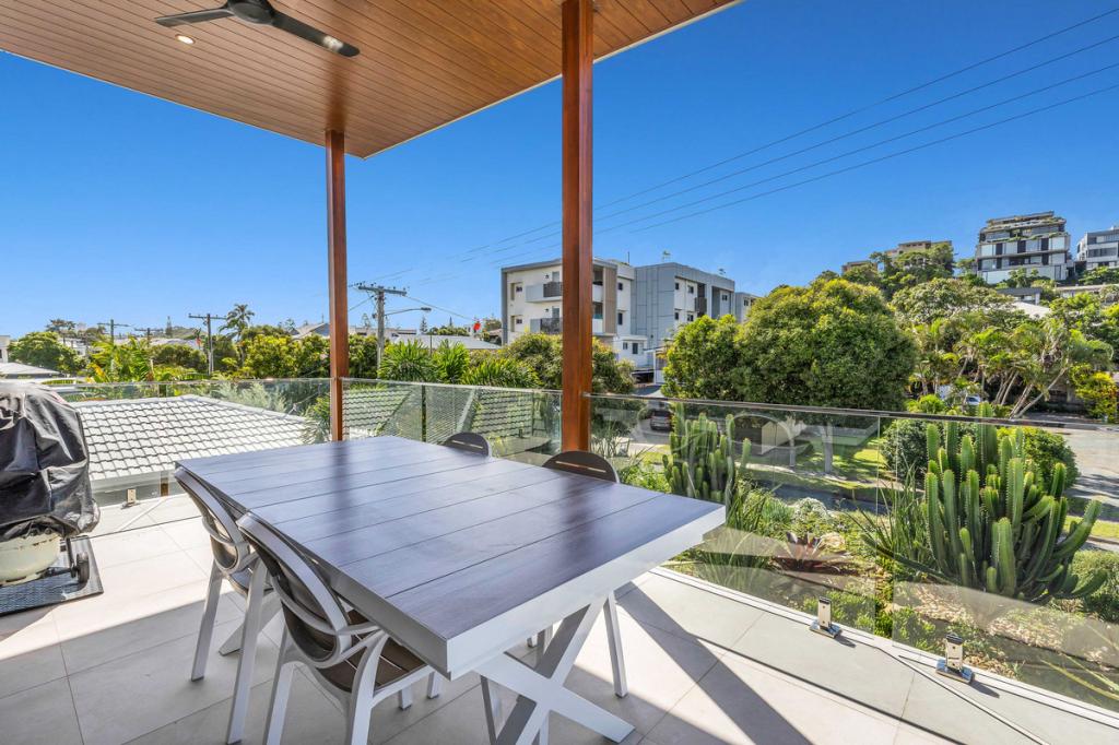 1/62 Sunshine Pde, Miami, QLD 4220