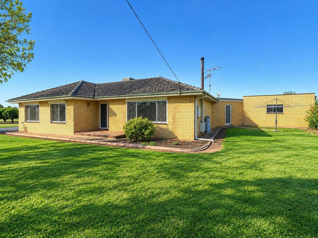 588 Rankins Springs Rd, Beelbangera, NSW 2680