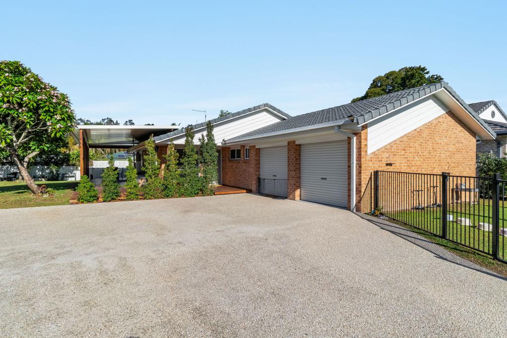 18 Admiralty Ct, Yamba, NSW 2464