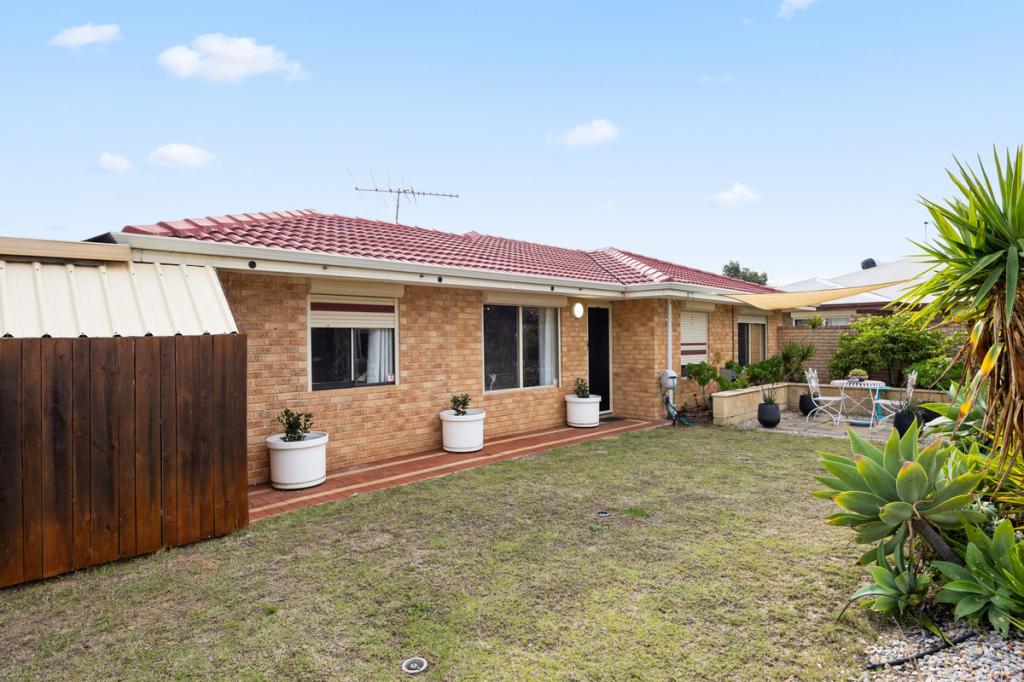 7 OCEANIC CT, PORT KENNEDY, WA 6172