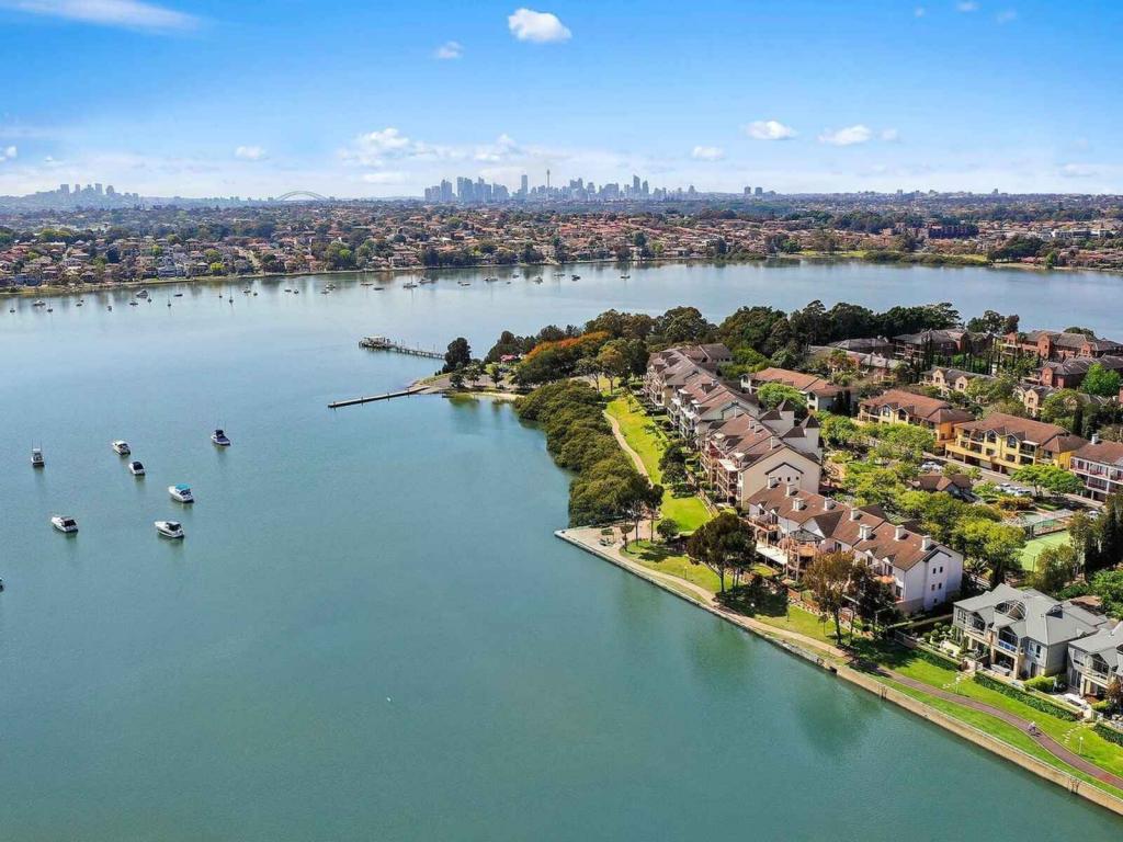 4h/164 Burwood Rd, Concord, NSW 2137