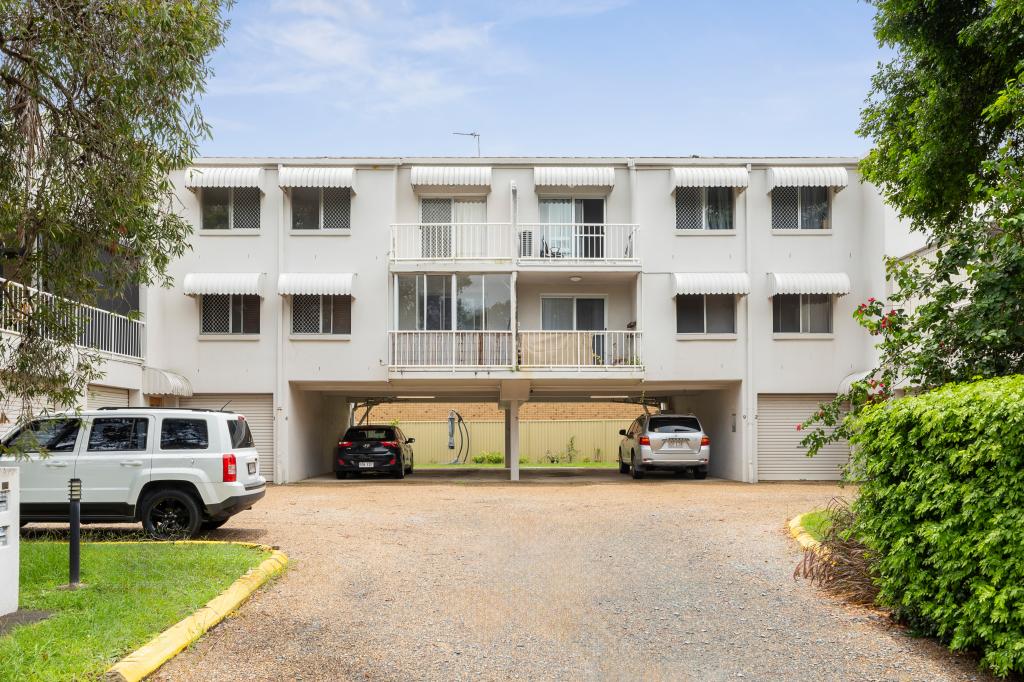 8/5 Brett Ave, Labrador, QLD 4215