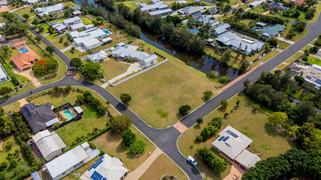 1 SEAHORSE CCT, DUNDOWRAN BEACH, QLD 4655