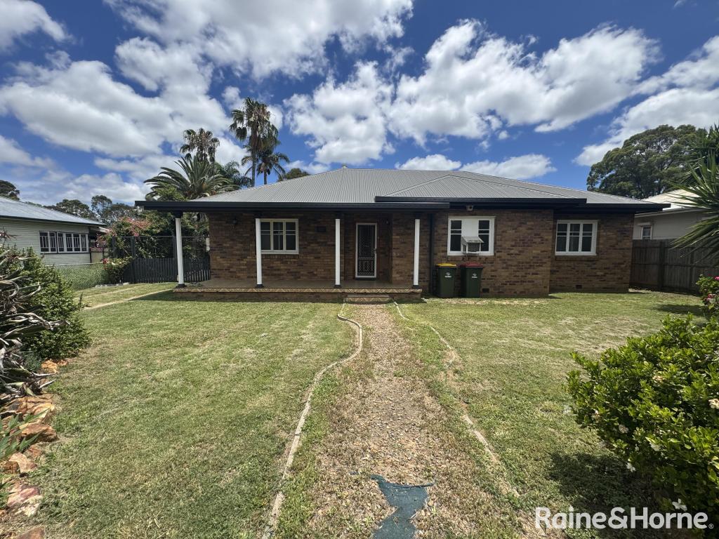 60 Knight St, Kingaroy, QLD 4610