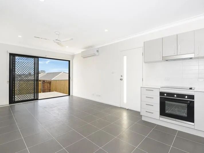 18b Brooking Ave, Elderslie, NSW 2570