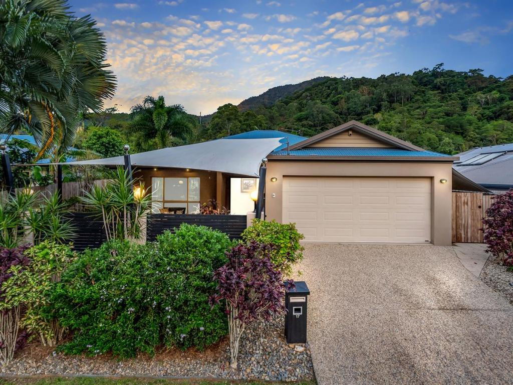 17 John Malcolm St, Redlynch, QLD 4870