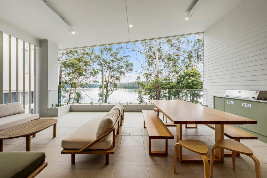 14B PRIOR ST, LAKE CONJOLA, NSW 2539