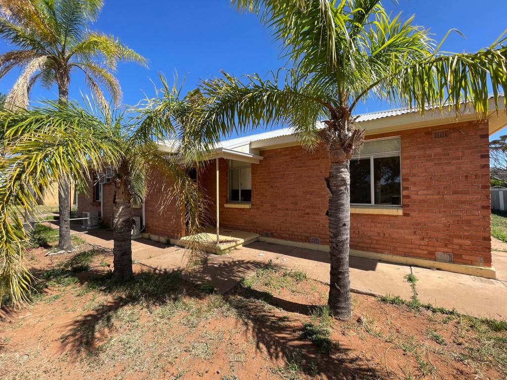 27 Lee St, Whyalla Stuart, SA 5608