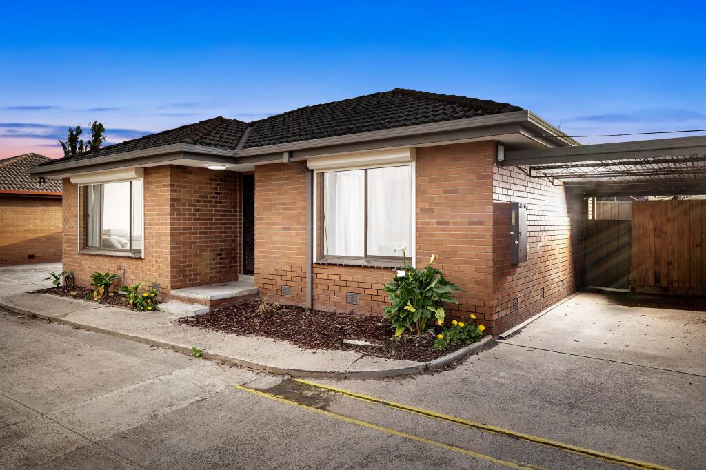 2/1 ROCHDALE SQ, LALOR, VIC 3075