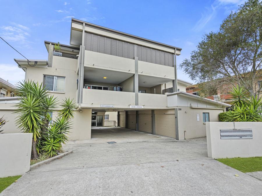 1/298 Cavendish Rd, Coorparoo, QLD 4151