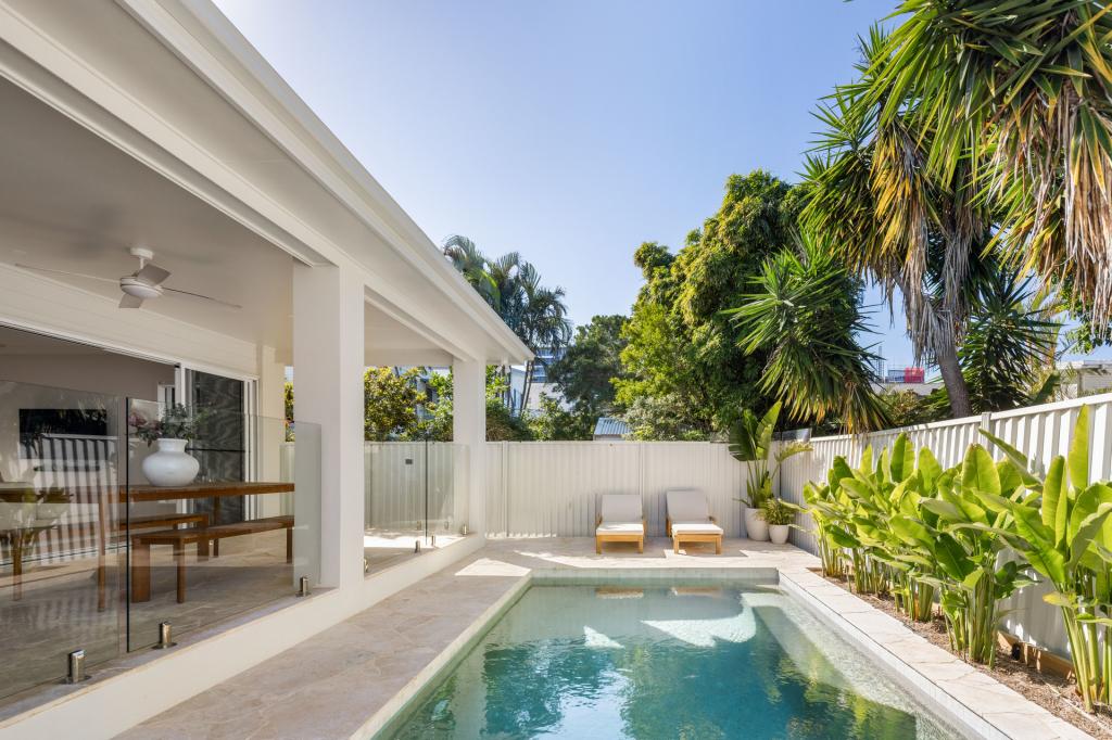44 Seventh Ave, Palm Beach, QLD 4221