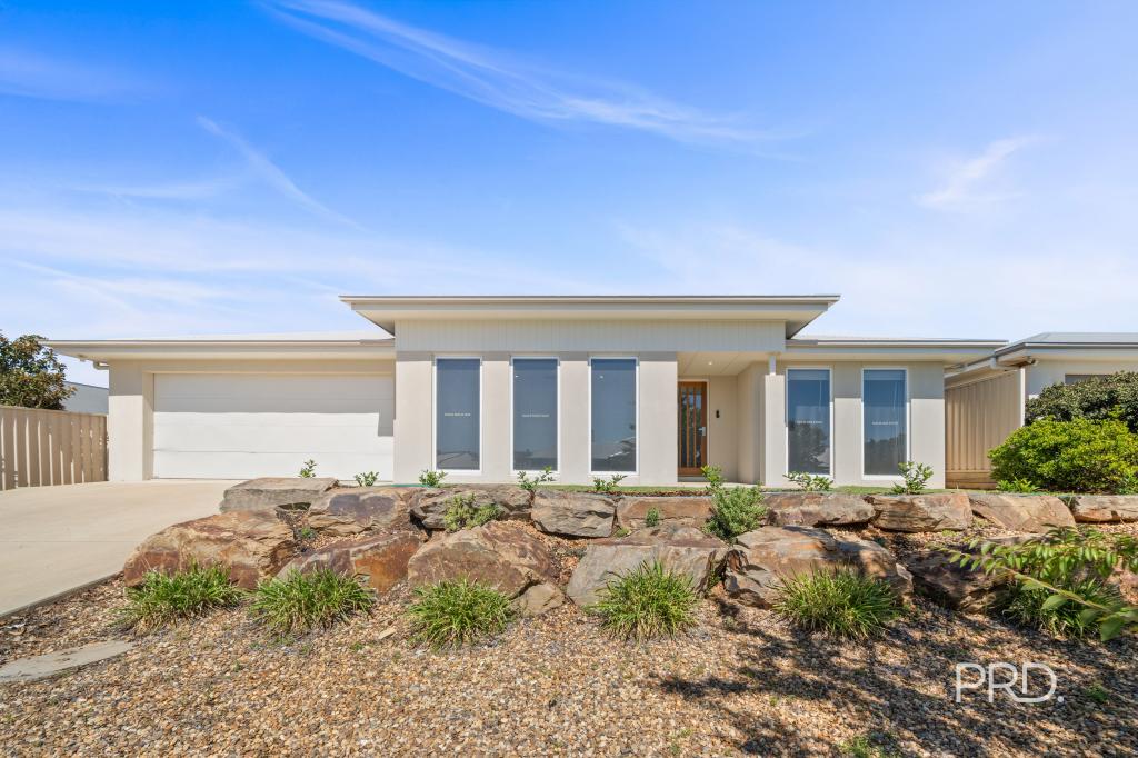 19 Mugga St, Gobbagombalin, NSW 2650