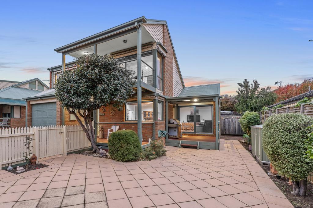 4/6 Beach Gr, Mornington, VIC 3931