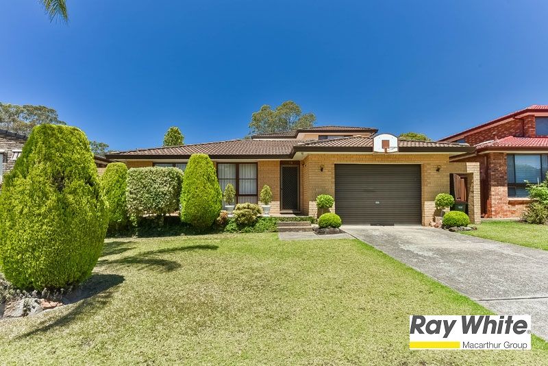 94 Trobriand Cres, Glenfield, NSW 2167