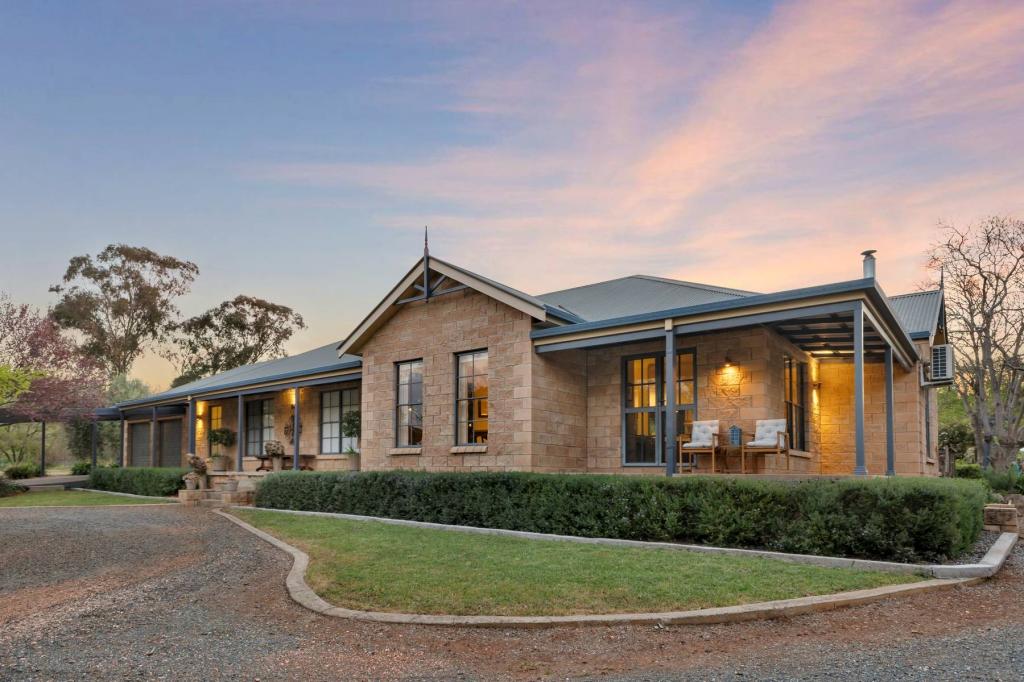 94 Back Yamma Rd, Parkes, NSW 2870