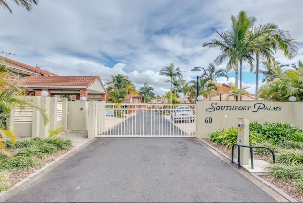 9/60 Whitby St, Southport, QLD 4215