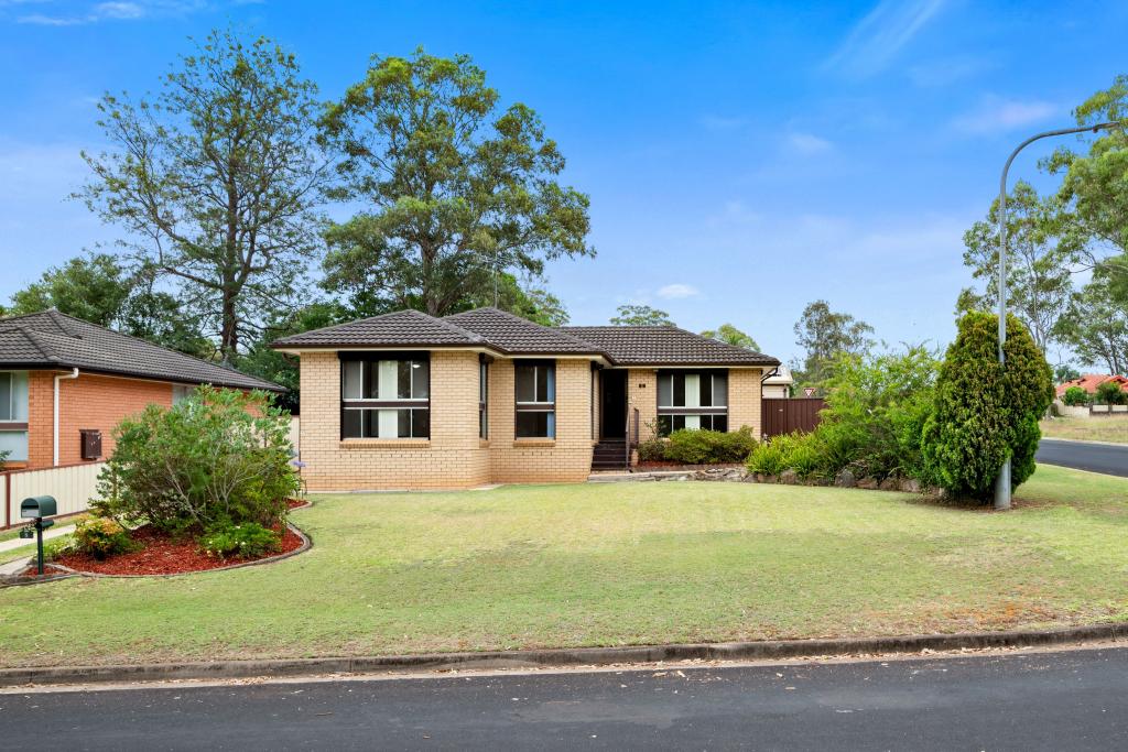 1 Geranium Ave, Macquarie Fields, NSW 2564