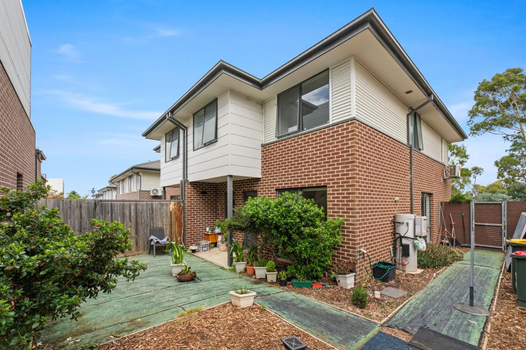 27 Parkmore Cres, Westmeadows, VIC 3049