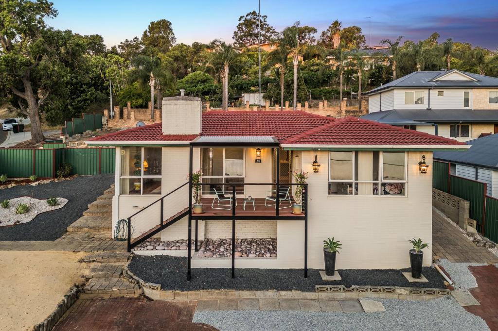 1A DERRY AVE, MOUNT NASURA, WA 6112