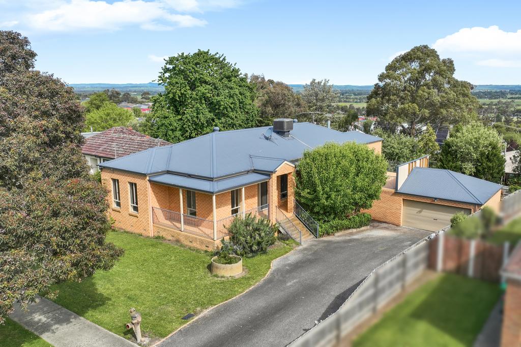 17 Archer Rd, Garfield, VIC 3814