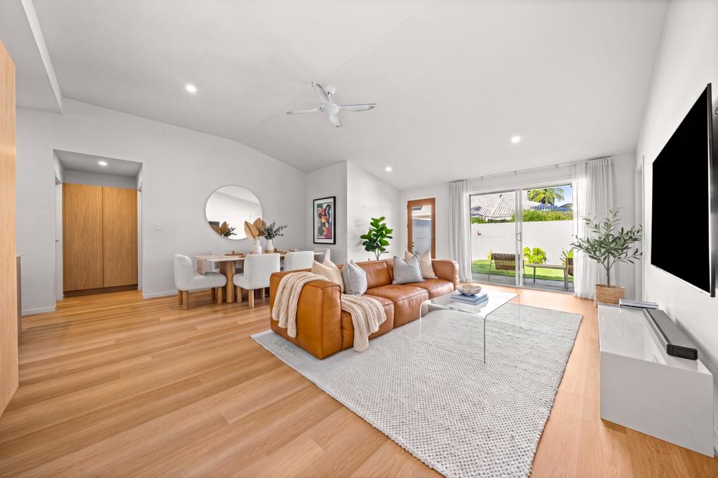 2/5 Logan Ave, Miami, QLD 4220