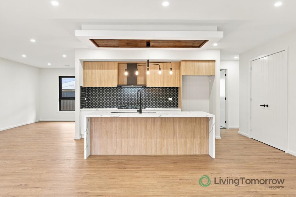 41 UNISON RD, STRATHTULLOH, VIC 3338