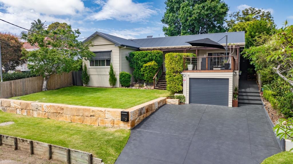 3 Florence Ave, Point Frederick, NSW 2250