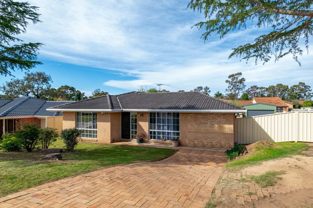 9 Quinion Pl, Ambarvale, NSW 2560