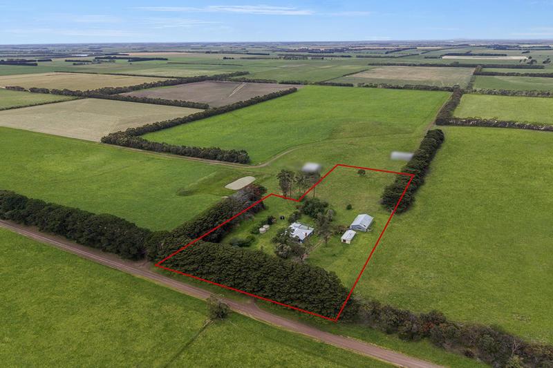 279 Emmersons Rd, Woolsthorpe, VIC 3276