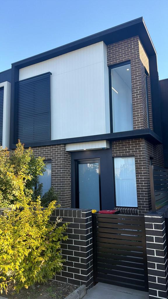 20/30 Isabella Cres, Glenfield, NSW 2167