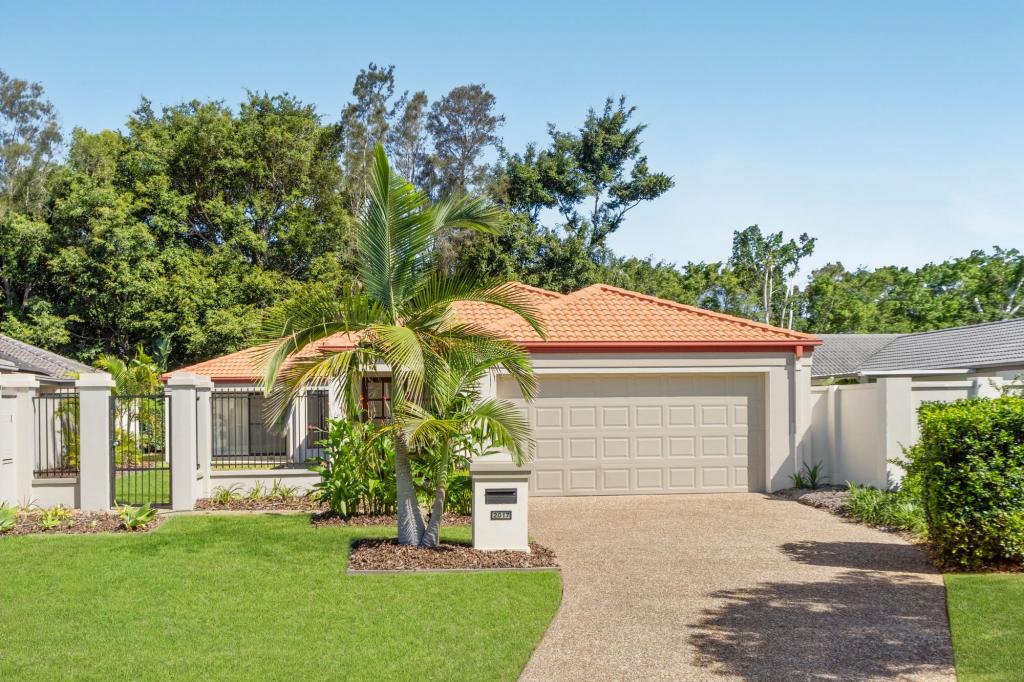 2017 Gracemere Gardens Cct, Hope Island, QLD 4212