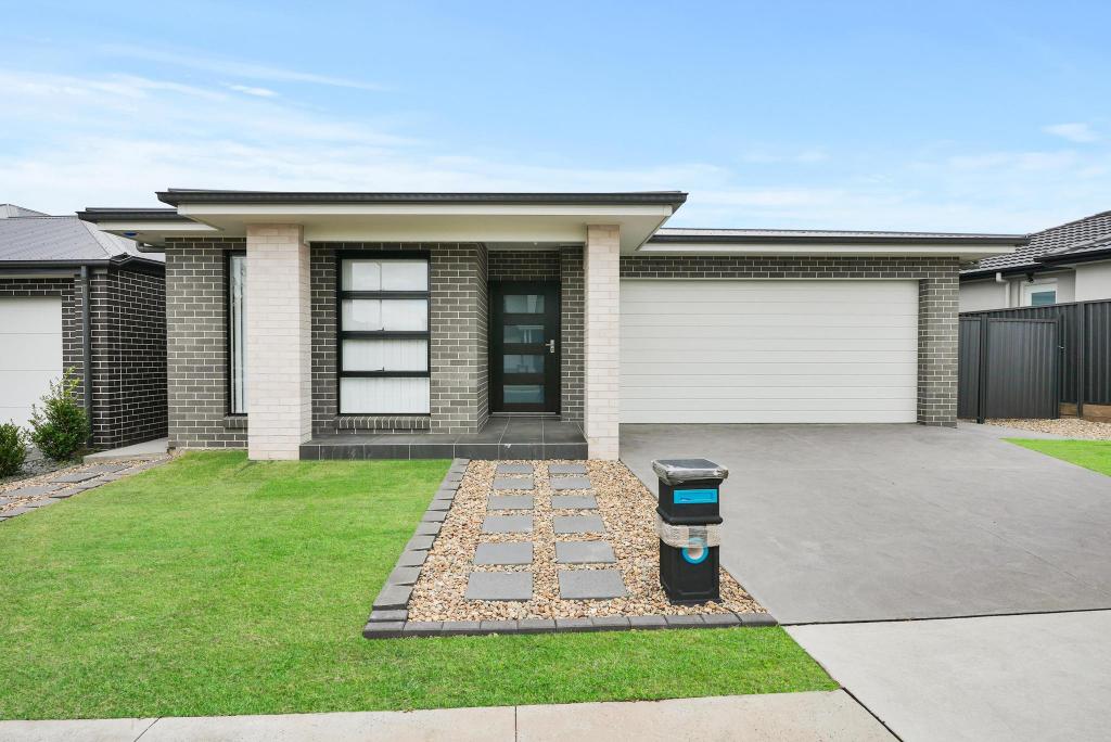 4 Bight St, Catherine Field, NSW 2557