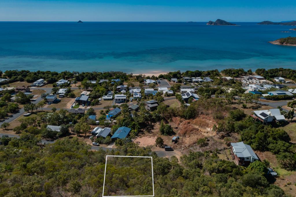 36 Rattray Ave, Hideaway Bay, QLD 4800