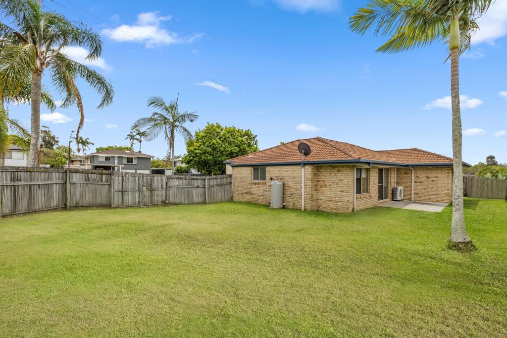 36 School Rd, Wynnum West, QLD 4178