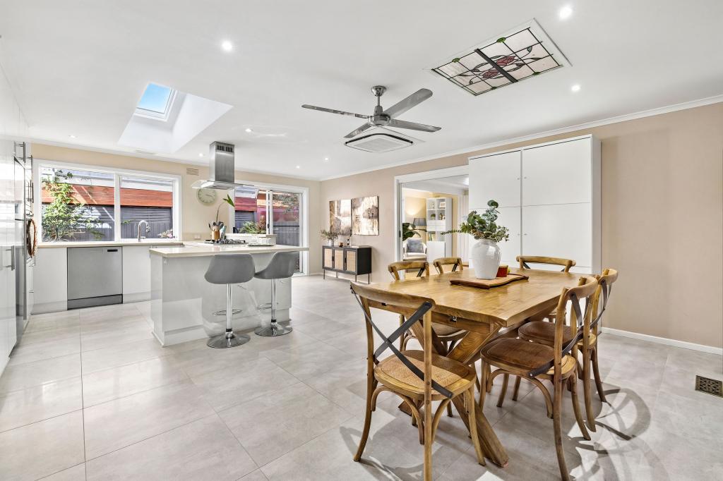 22 Darlington Ave, Wheelers Hill, VIC 3150