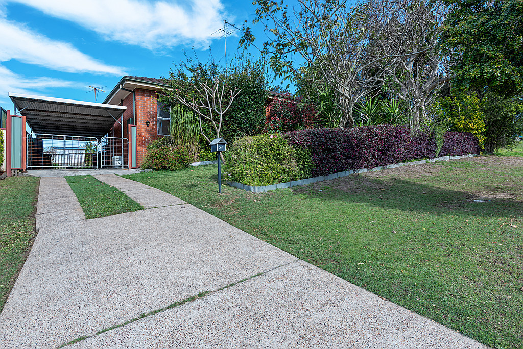 24 Crofton Ave, Tenambit, NSW 2323