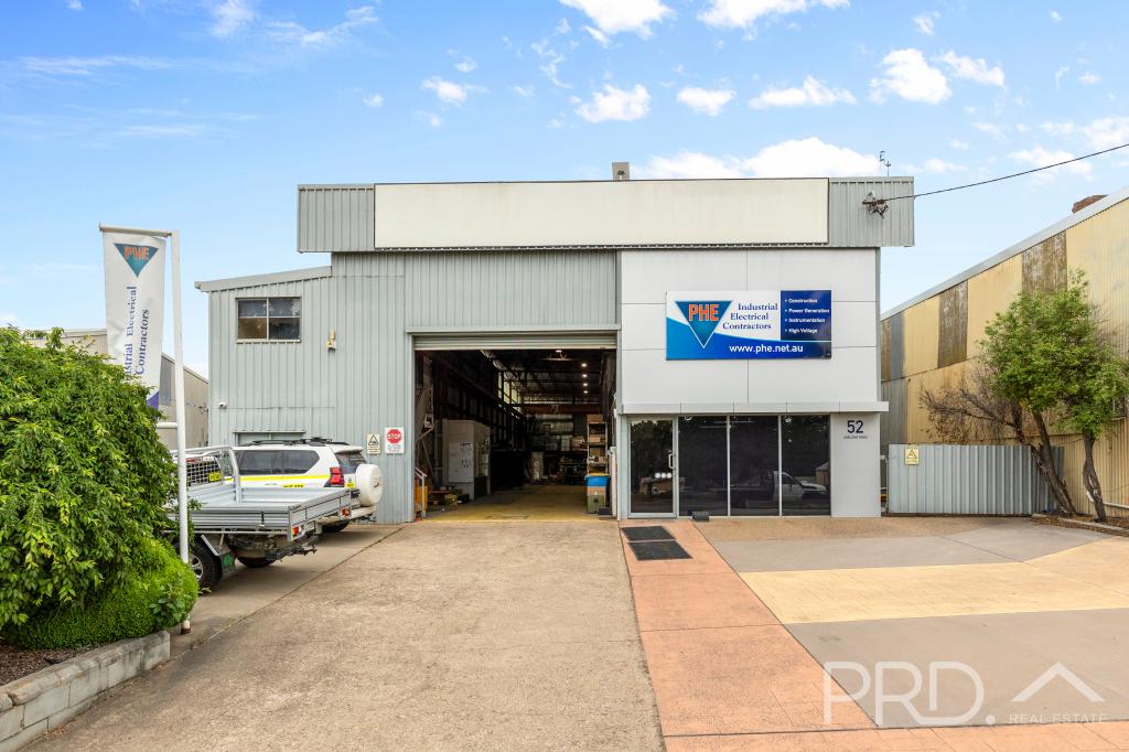 52 Adelong Rd, Tumut, NSW 2720