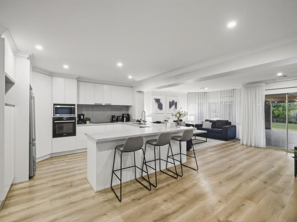 22 Maddison Cct, Darley, VIC 3340