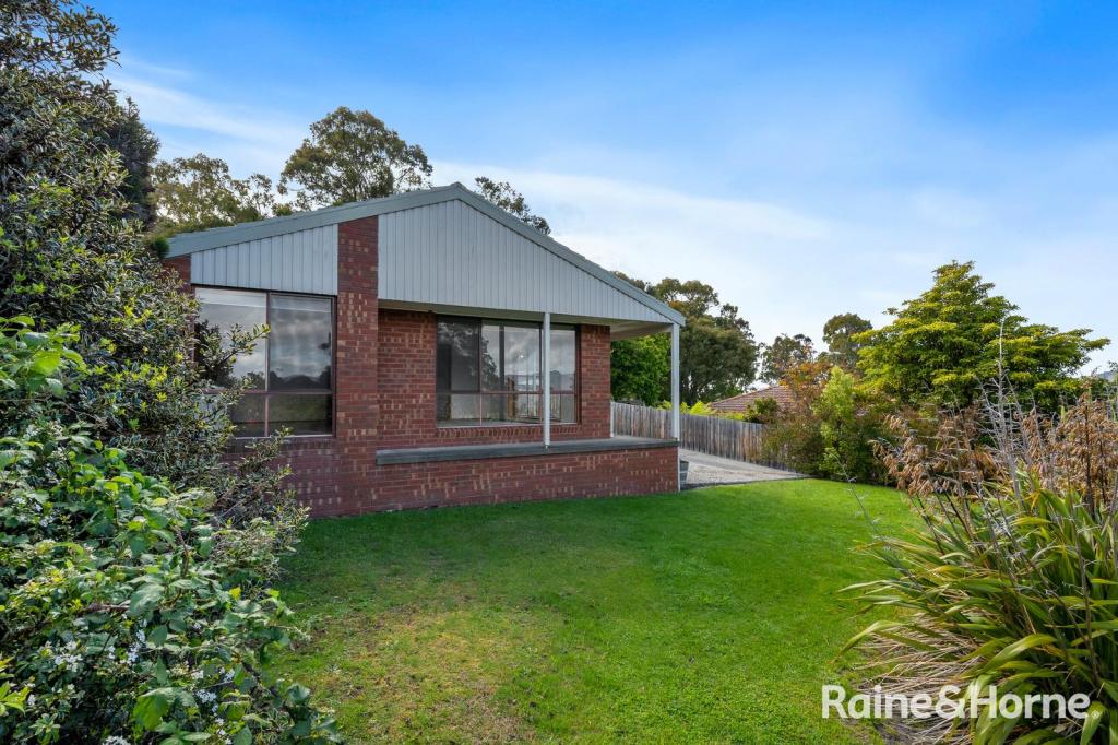 202 REDWOOD RD, KINGSTON, TAS 7050