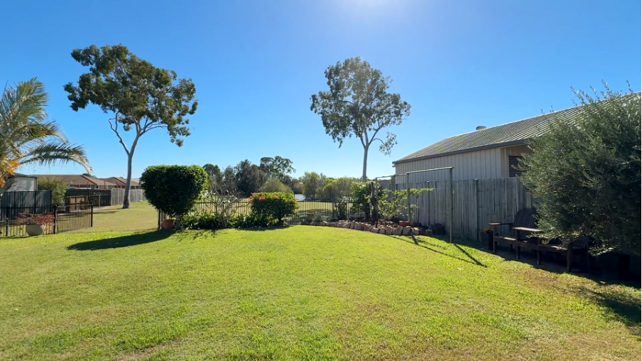 6 Bronton Way, Point Vernon, QLD 4655