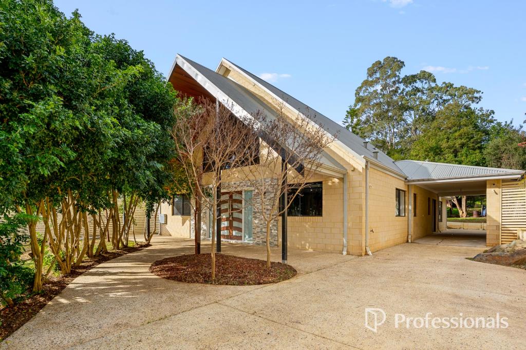 24 Stirling Rd, Greenmount, WA 6056