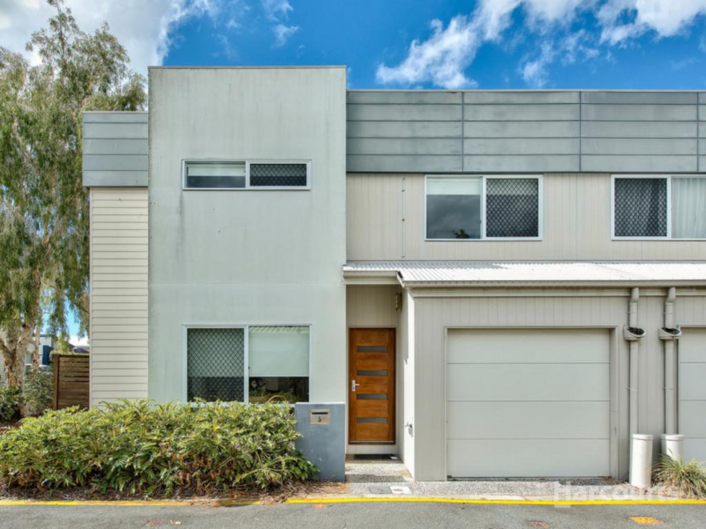 5 Cocoparra Pl, Fitzgibbon, QLD 4018