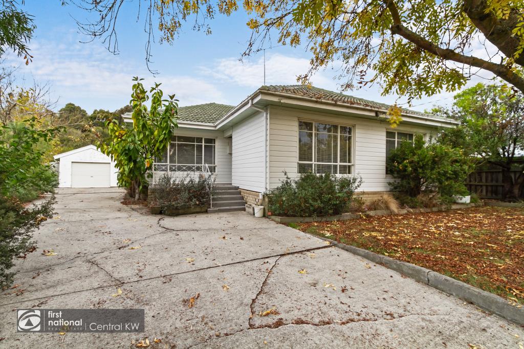 74 Wallace St, Morwell, VIC 3840