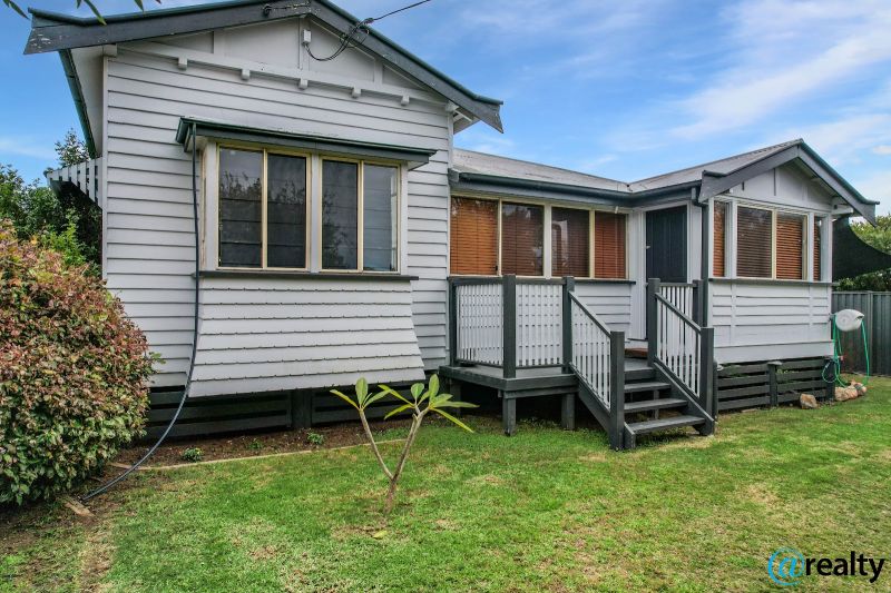 7 Lola Ave, Millmerran, QLD 4357