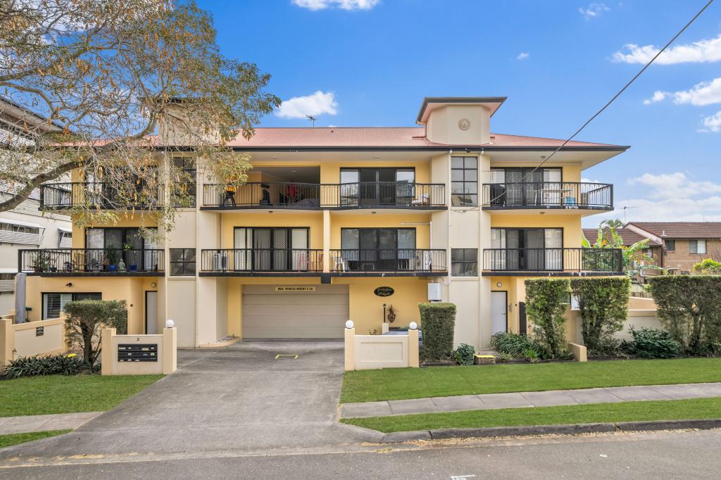 13/2-4 Henry St, Redcliffe, QLD 4020